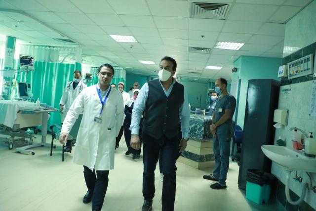 وزير الصحة يتفقد عددٍ من المستشفيات بمحافظة الجيزة ضمن جولته المفاجئة