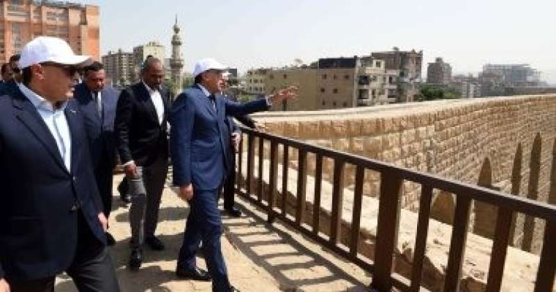 رئيس الوزراء يتفقد مواقع أثرية وتراثية بالقاهرة بعد الانتهاء من أعمال ترميمها