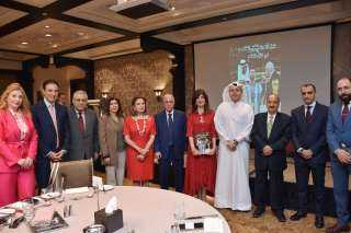 سفارة قطر بالقاهرة تنظم حفل تدشين كتاب ”كيف أبهرت قطر العالم فى كأس العالم”