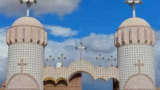 دير القديس مارمرقس بطريق العلمين .. يحتفل اليوم بعيد ” تلميذ المسيح الطوباوى ”