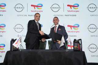 نيسان مصر وتوتال إنرجيز تطلقان شراكة استراتيجية لتعزيز حلول التصنيع المحلي لزيوت المحركات الأصلية