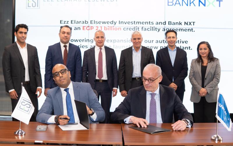 عز العرب السويدي للاستثمارات وبنك نكست يوقعان عقد تسهيلات ائتمانية بقيمة ملياري جنيه لدعم استثمارات مصانع السيارات وإنشاء مصنع جديد للدهانات