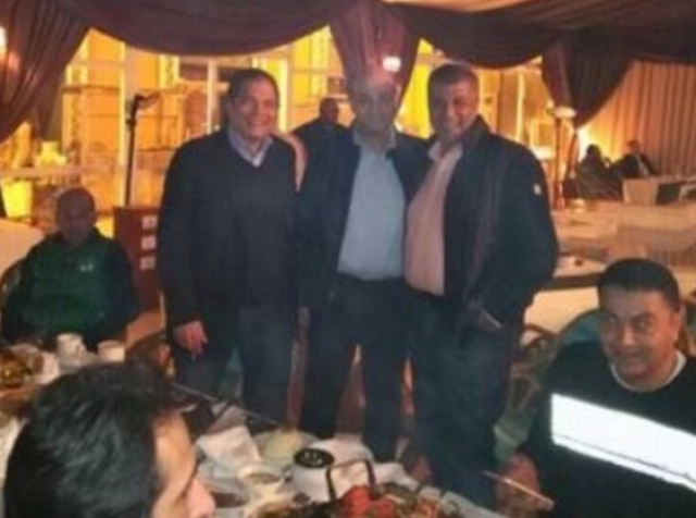 بالصور عماد الدين محتضنًا عمرو أديب: « أبني الصغير »