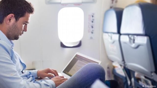 معلومات مهمة عن قرار حظر الطيران بأجهزة إلكترونية إلى أمريكا